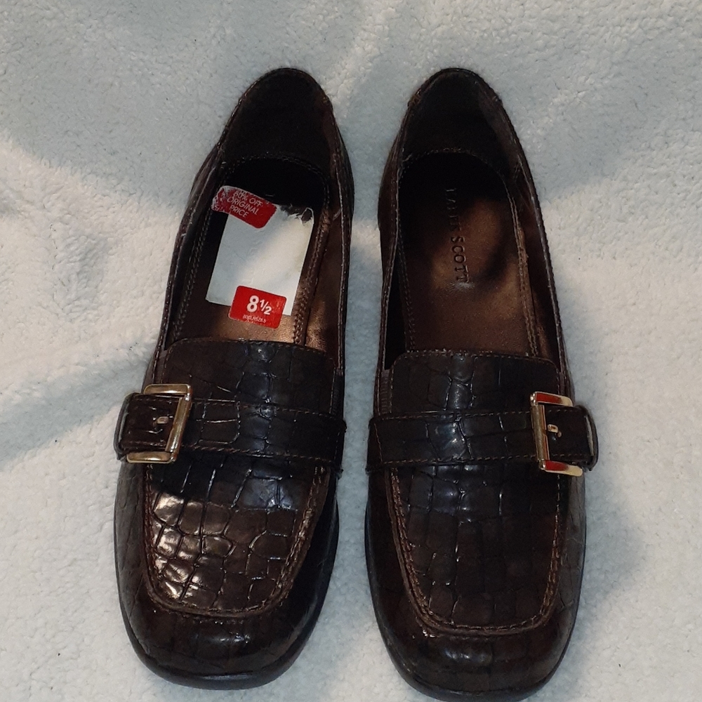 Karen Scott loafers